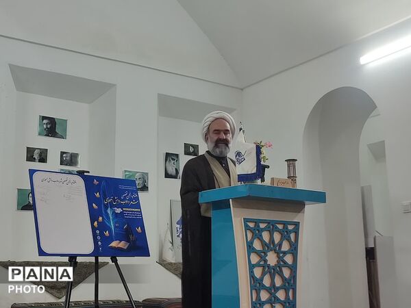 آغاز به کار انجمن تخصصی شعر و ادب دانش آموزی یزد