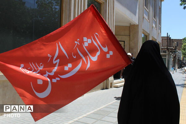 مشهد در سوگ؛ بدرقه باشکوه رهبر شهید انقلاب در جوار بارگاه رضوی/۲
