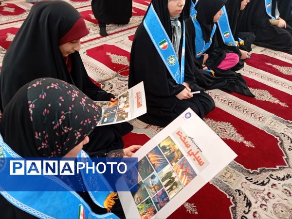 معرفی بسته فرهنگی ایرانمون در جمع معتکفین