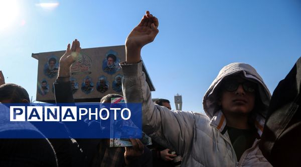 مراسم تشییع پیکرهای ۷ شهید گمنام در کرمانشاه