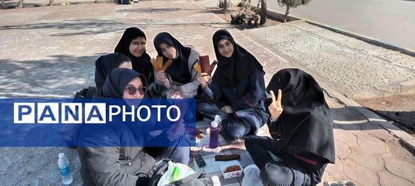 اردوی درون‌مدرسه‌ای و جشن میلاد امام زمان (عج) در دبستان برازنده مقدم ۱