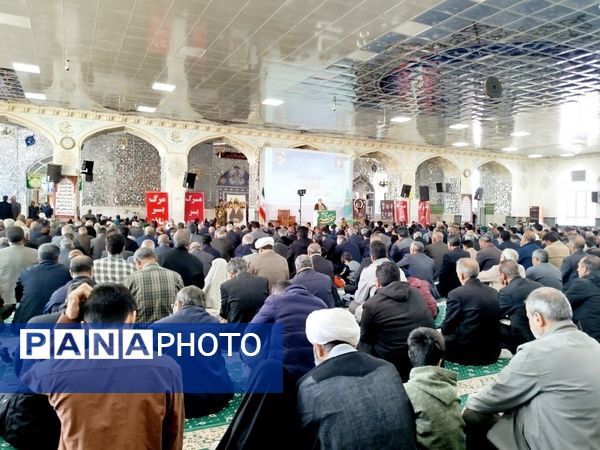 نماز جمعه در شهرستان کاشمر 