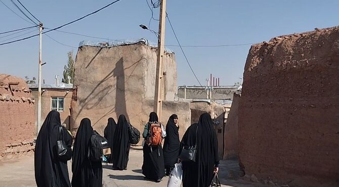 خدمت‌رسانی معلمان جهادی قم در مدارس روستاهای کم‌برخوردار