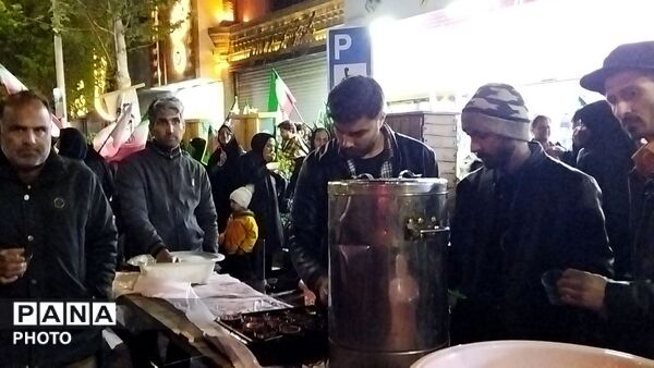 گذری بر فعالیت موکب مردمی شهید مصطفی صدر زاده در مراسم چهلم رهبر شهید و شهدای میناب