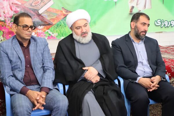 مراسم جشن شکوفه‌ها در مدارس ابرکوه