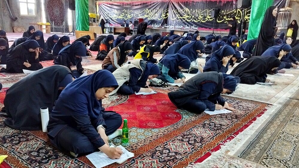 برگزاری لیگ جت دختران در مصلی بقیة اللّٰه شهرستان اشتهارد 