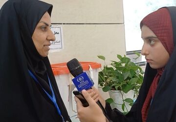 حضور پرشور مردم در دور دوم انتخابات ریاست‌جمهوری در هنرستان  فوادالفنون ناحیه ۵ 