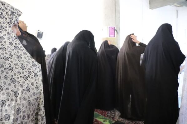 اقامه نماز جمعه قروه به امامت حجت‌الاسلام عابدین رستمی