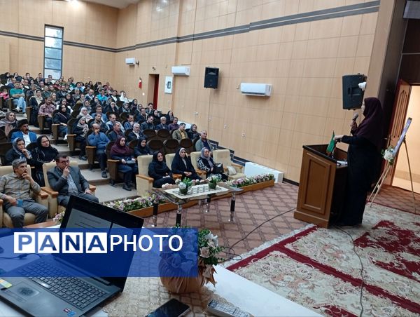 اولین جلسه بیلان هشدار  دبیرستان وکیلی ۹ در نیشابور