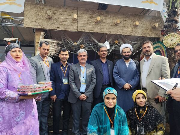 بازدید معاون پرورشی و فرهنگی وزارت آموزش و پرورش از نمایشگاه دستاوردهای کانون‌های فرهنگی تربیتی استان بوشهر