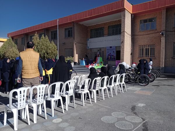 برگزاری المپیاد ورزشی در دبیرستان سرهنگ غفوری شهرستان تفرش