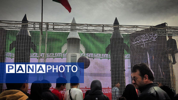 شکوه عشق و ارادت مردم به وطن