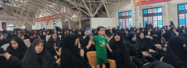 مراسم بزرگداشت شهدای حملات تروریستی رژیم صهیونسیتی در گلستان شهدای اصفهان 