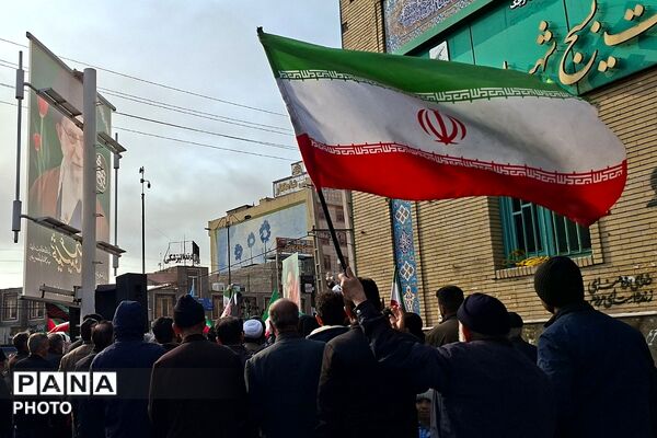 بیعت مردم قرچک با سومین رهبر نظام مقدس جمهوری اسلامی ایران