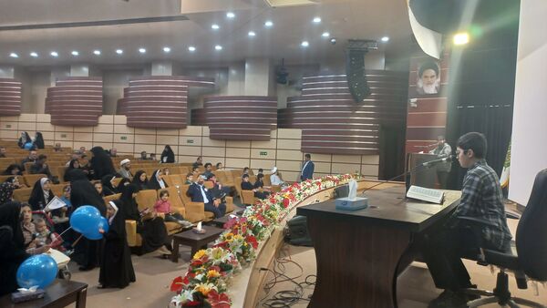 آیین تجلیل از منتخبین مسابقات قرآنی ناحیه ۶ مشهد
