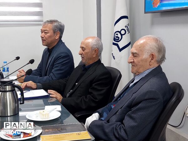 اولین جلسه هیئت مدیره مجمع خیرین مدرسه‌ساز خراسان رضوی در سال جدید