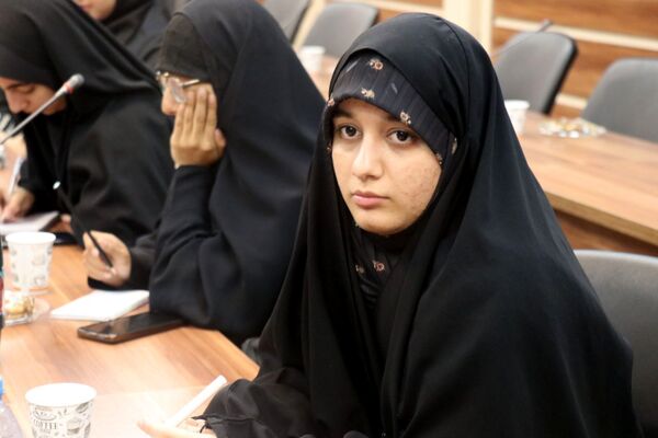 نشست توجیهی دانش‌آموزان پشتیبان طرح خبرنگار شو