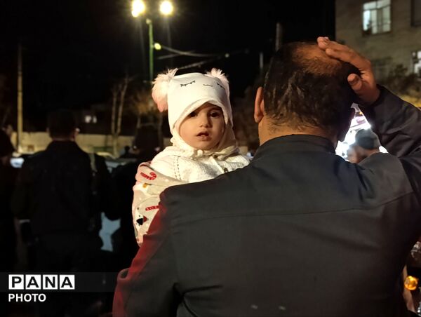 سرما در برابر آتش عشق دلها به رهبر چیزی نبود