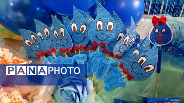 برپایی جشن آب در دبستان سرافراز ناحیه۷ مشهد 