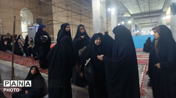 نماز عید بندگی در مسجد جامع نیشابور 