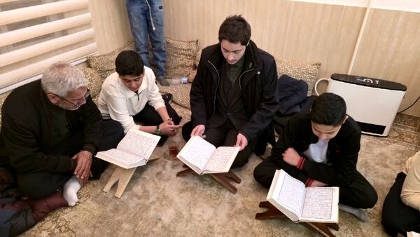  جلسات هفتگی صراط الحمید در دبیرستان بعثت  