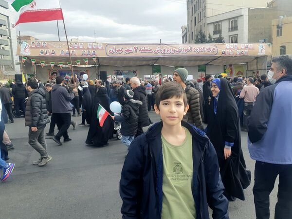 حضور حماسی منطقه ۵ در راهپیمایی ۲۲ بهمن