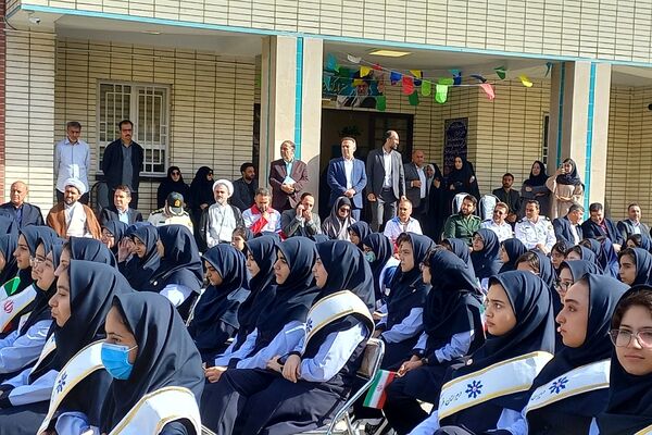 مراسم آغاز سال تحصیلی و نواختن زنگ مقاومت