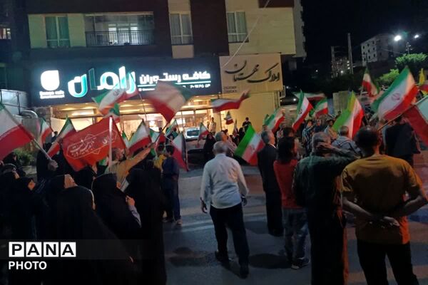  کافه گفتگو نوجوانان مبارز رودهن در تجمعات مردمی شبانه