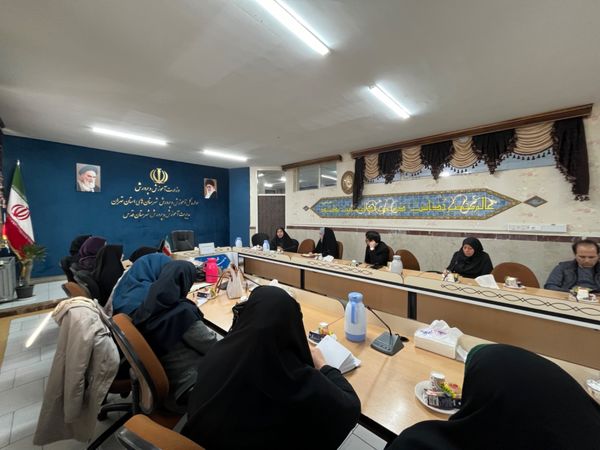 جلسه ارزیابان شناسایی معلمان نمونه شهرستان قدس