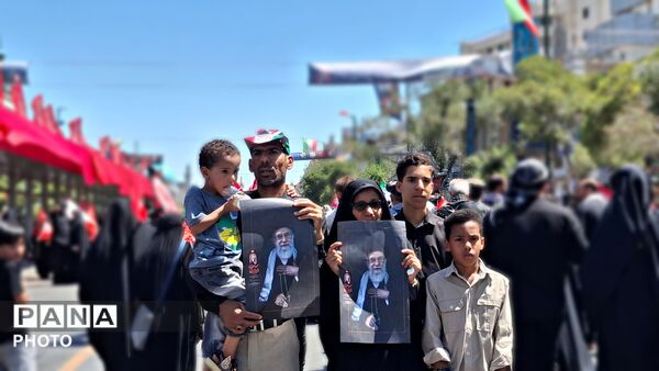 تشییع باشکوه پیکر مطهر رهبر شهید انقلاب اسلامی در مشهد