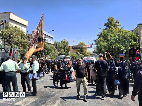 مراسم عزاداری و پیاده‌روی زائران امام رضا(ع) همزمان با سالروز شهادت