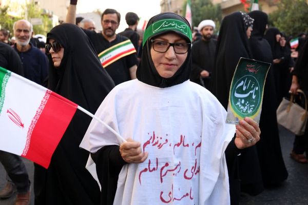 اعلام انزجار مردم قم از یاوه گویی‌های استکبار جهانی با راهپیمایی «عهد خون»