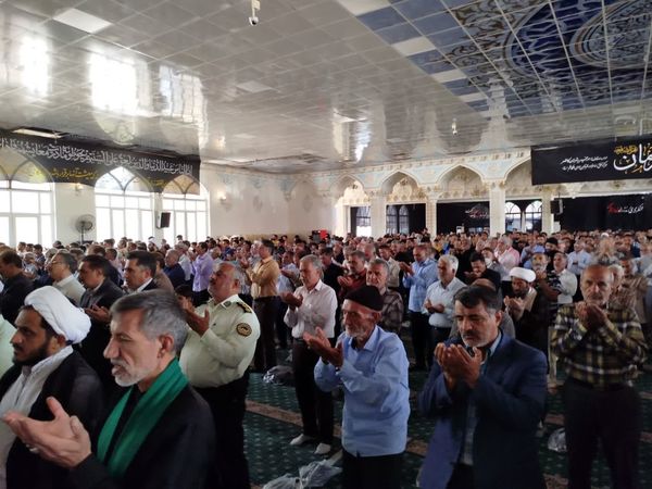 نماز جمعه در کاشمر 