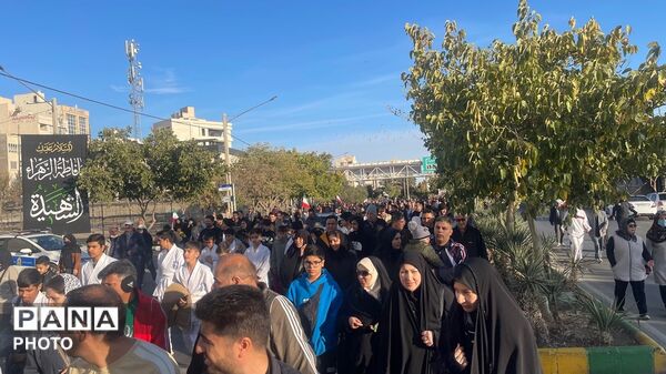 جلوه‌هایی از نشاط و همبستگی خانواده‌های مشهدی در همایش بزرگ پیاده روی