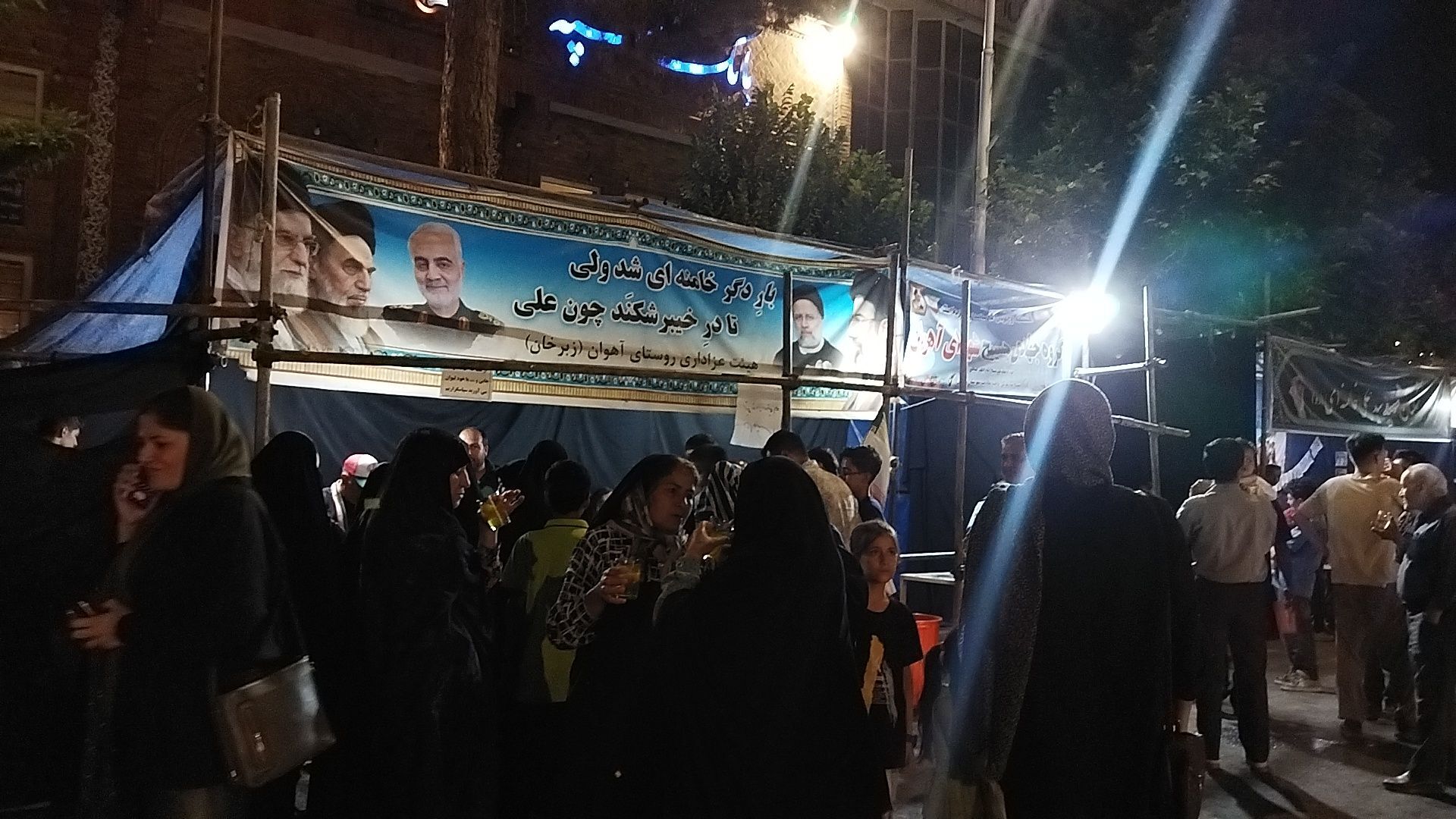 موکب شهدای روستای آهوان در نود و دومین شب از اجتماعات مردمی 