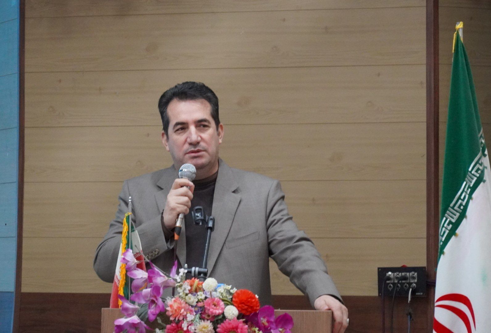 دانش‌آموزان و فرهنگیان پژوهشگر برتر خراسان شمالی با تأکید بر اصلاح روش‌های تدریس تجلیل شدند