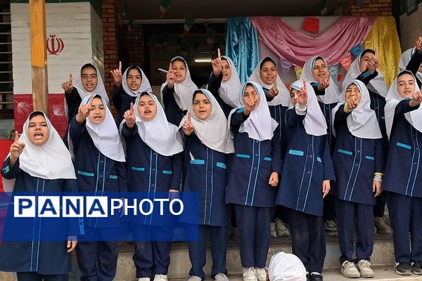 هنرنمایی دانش آموزان  مدرسه خواهران بابایی در روز دختر