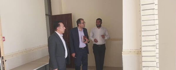 بازدید مدیر آموزش و پرورش ناحیه یک بندرعباس از مدارس روستای سرزه و خاروک