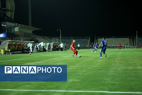 بازی تراکتور و استقلال در تبریز