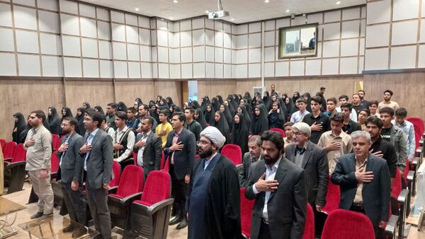 آیین تجلیل از برگزیدگان مسابقات قرآن، عترت، نماز و فرهنگی و هنری در بجستان