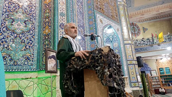 راهپیمایی مردم ولایتمدار شهرستان ورامین در محکومیت رژیم صهیونسیتی 