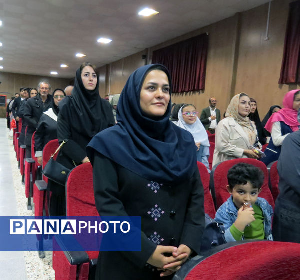 اختتامیه جشنواره شعرخوانی و شعر سرایی بومی‌ محلی 