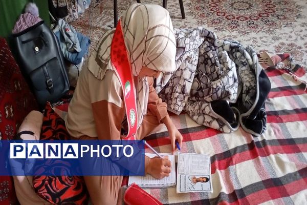 تفریح و مطالعه دانش آموزان معکتف در مسجد شهر بار 