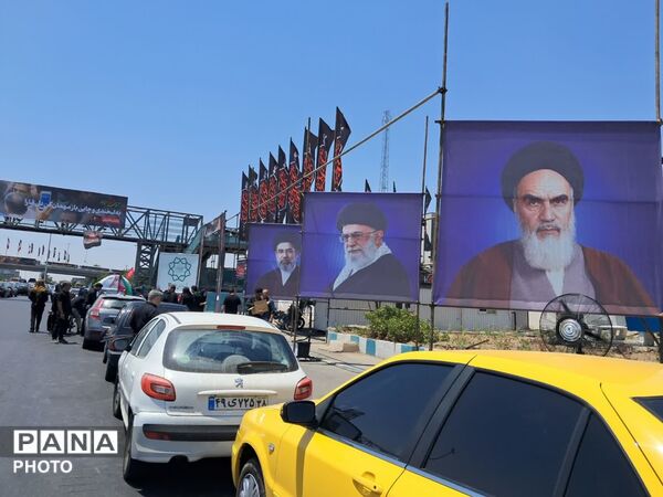  آخرین  وداع  ملت ایران با رهبر شهید در روز تشییع 
