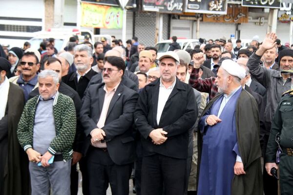 راهپیمایی 9 دی در بهبهان؛ فرهنگیان و دانش‌آموزان با آرمان‌های انقلاب تجدید بیعت کردند