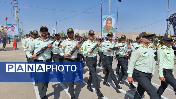 مراسم رژه نیروهای مسلح خراسان شمالی در آغاز هفته دفاع مقدس 