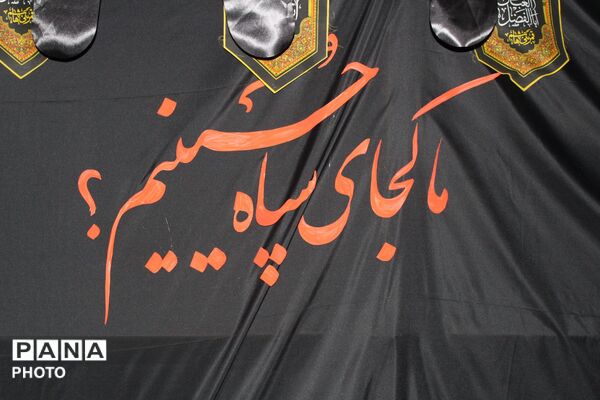خدمت خادمان موکب بخش تنکمان به زائران رهبر شهید