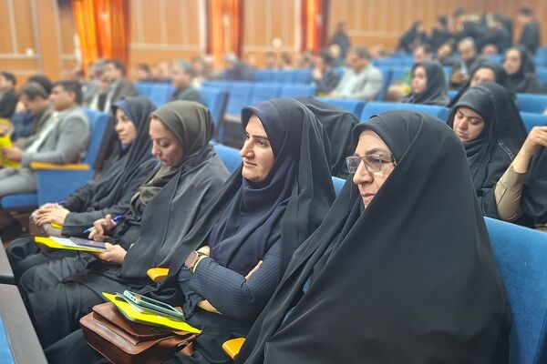 نشست فصلی مدیران شهرستان قرچک