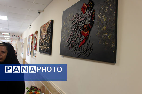 برپایی نمایشگاه هفته مشاغل در هنرستان شهید مهدی هندویان قم
