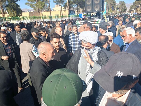 شهید گمنام در کاشمر تشیع شد